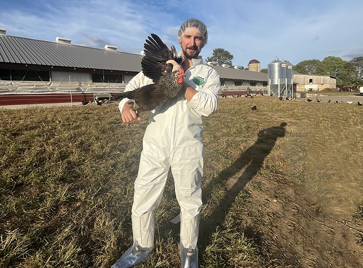 In the image, the author of the article, DVM Alexander W. Strauch, Poultry Veterinarian, technical director of Four Star Veterinary
